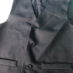 Pin striped vest boys size 14
